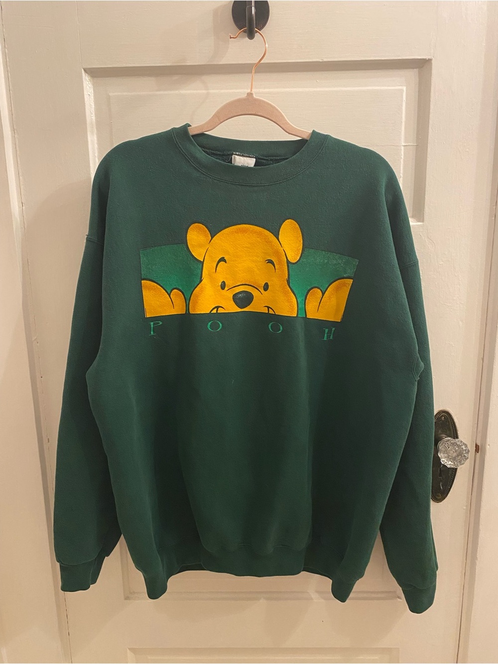 1990s Disney Store Winnie the Pooh Peekaboo Forrest Green Crewneck Sweatshirt